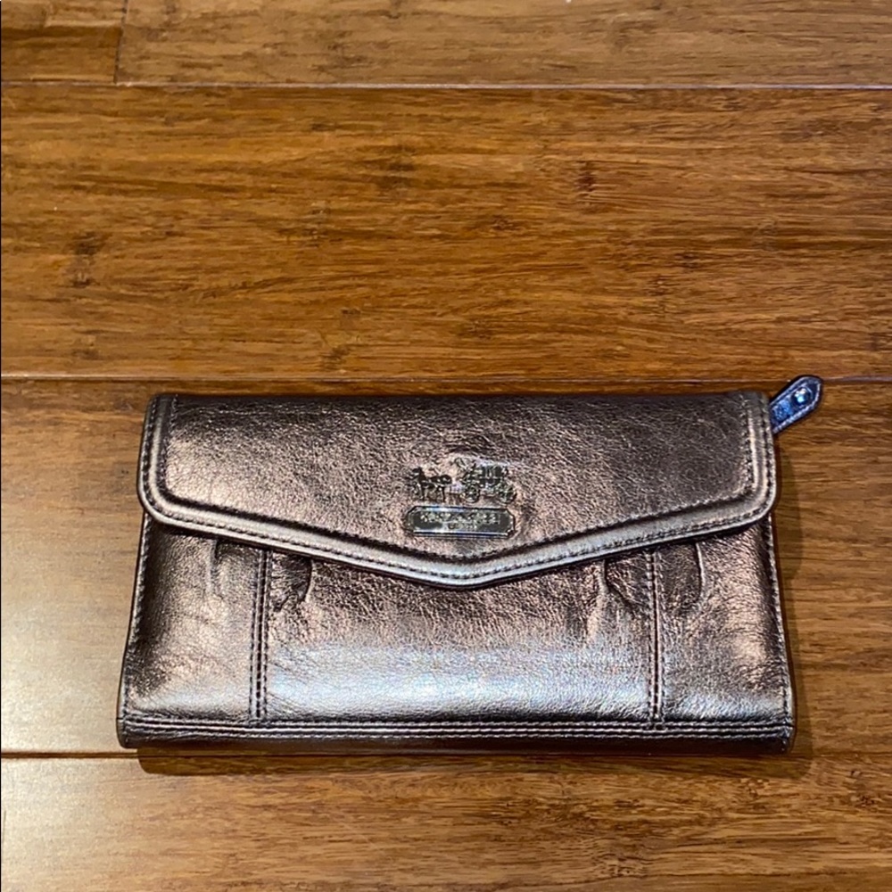 Great condition Coach wallet/checkbook cover